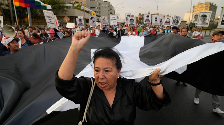 Περού: Η Λίμα κηρύχθηκε σε κατάσταση έκτακτης ανάγκης λόγω των συνεχιζόμενων διαδηλώσεων